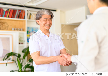 Handshake, handshake, shaking 90098835
