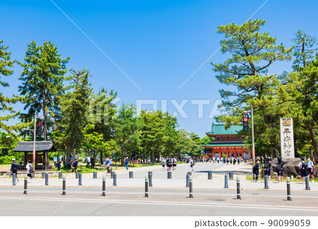 Kyoto Heian Jingu approach and Otenmon 90099059