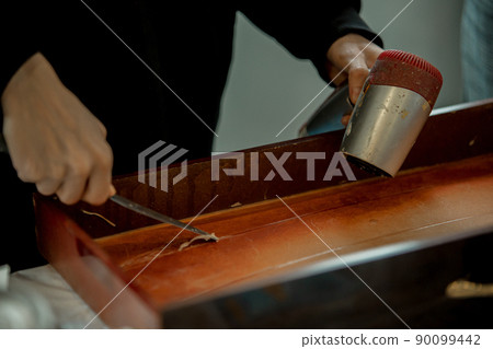Preparation of furniture for the process of professional restoration Preparation of furniture for the process of professional restoration 90099442