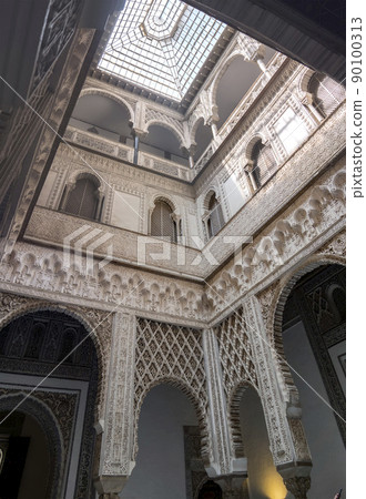 Royal Alcazar of Seville, a walled palatial complex built in different historical stages. 90100313