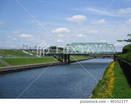 Shinkawagishigawa Bridge on a sunny day Shinkawagishigawa Bridge on a sunny day 90102177
