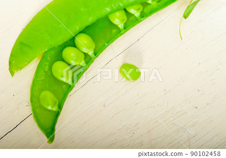 hearthy fresh green peas hearthy fresh green peas 90102458