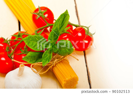 Italian basic pasta ingredients Italian basic pasta ingredients 90102513