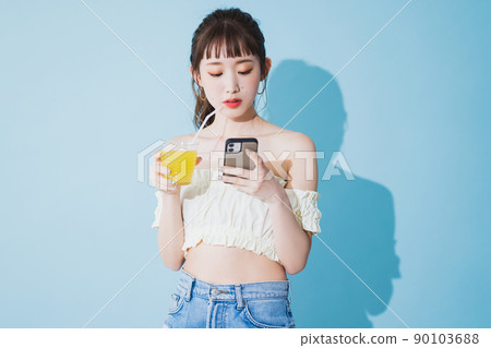 Summer woman light blue back 90103688