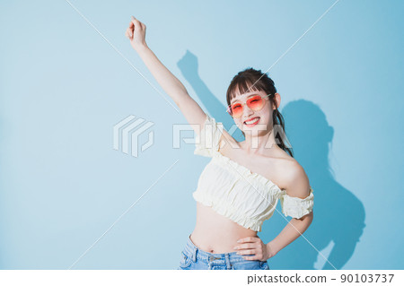 夏天女人淺藍背 90103737