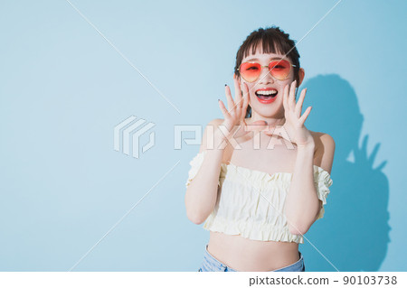 夏天女人淺藍背 90103738