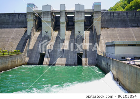 Hiyoshi Dam (Nantan City, Kyoto Prefecture) 90103854