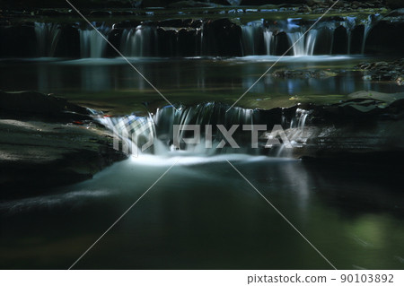 Umegase Ravine 清澈的溪流 90103892
