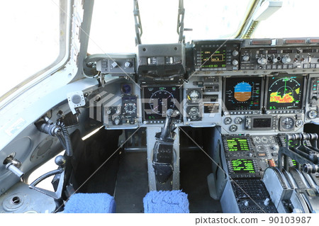 駕駛艙駕駛艙運輸機駕駛艙 駕駛艙駕駛艙運輸機駕駛艙 90103987