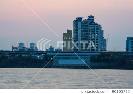 han river scenery in seoul south korea han river scenery in seoul south korea 90105753
