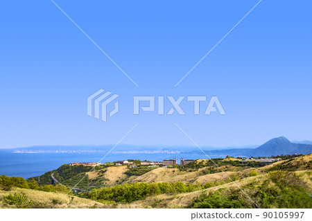 Beppu bay overlooking Takasakiyama Beppu bay overlooking Takasakiyama 90105997