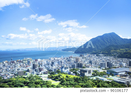 俯瞰別府大分市區和別府灣 俯瞰別府大分市區和別府灣 90106177