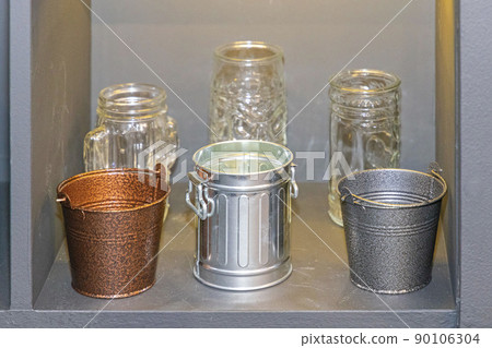 Small Metal Buckets Small Metal Buckets 90106304