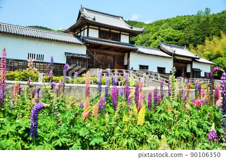 Crescent Jinya Nakamikado、Nagaya、Common Gate 和 Lupin 90106350