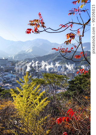 Beppu no yuke and autumn leaves Beppu no yuke and autumn leaves 90106815