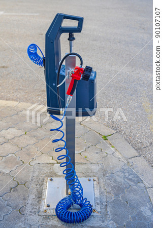 Air Pump Petrol Station 90107107