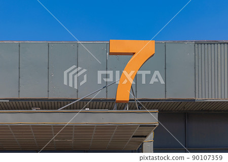 Hall Number Seven 90107359