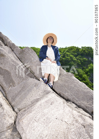 初夏時在北海道瀨田為女人拍照 初夏時在北海道瀨田為女人拍照 90107865