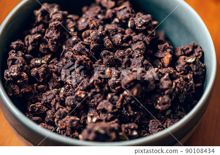 Healthy snacks frfom nuts in chocolate 90108434