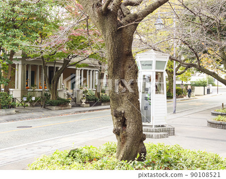 深秋(秋葉)在神奈川縣橫濱山手的西方館,充滿異國情調 深秋(秋葉)在神奈川縣橫濱山手的西方館,充滿異國情調 90108521