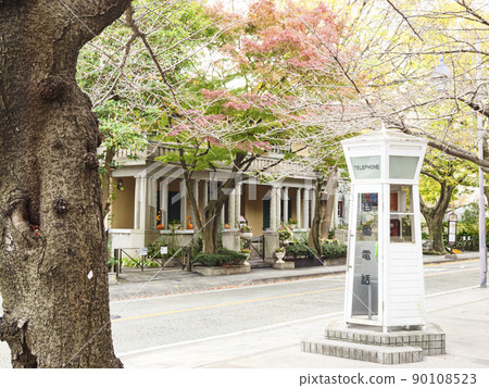 深秋（秋葉）在神奈川縣橫濱山手的西方館，充滿異國情調 90108523