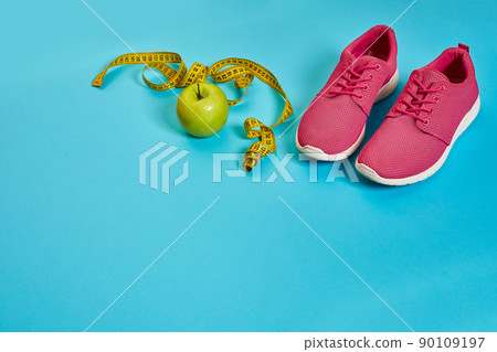 Sneakers, centimeter, green apple, weight loss, running, healthy 90109197