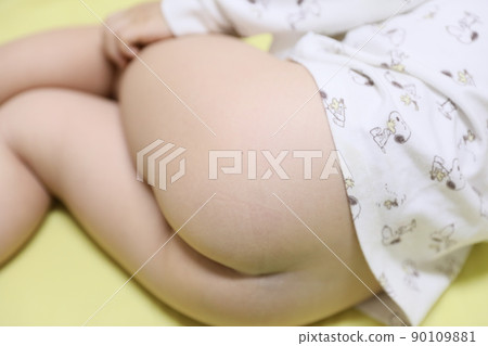 toddler buttocks 90109881
