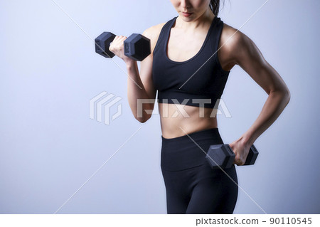 Training young women muscle training dumbbell diet 90110545