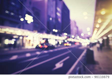 黃昏的城市景觀模糊的景觀 黃昏的城市景觀模糊的景觀 90110879