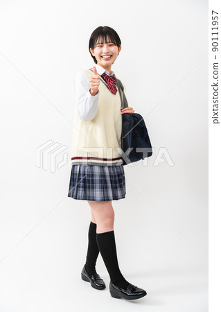 高中女生豎起大拇指 90111957