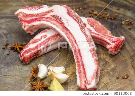 Pork ribs, star anise, star anise, etc. Pork ribs, star anise, star anise, etc. 90113008