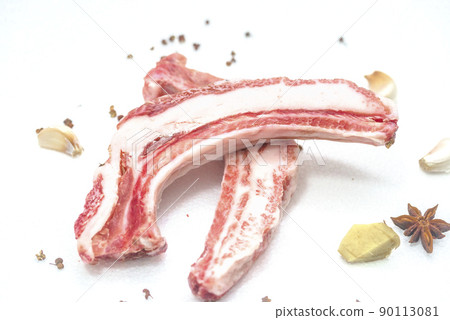Pork ribs, star anise, star anise, etc. Pork ribs, star anise, star anise, etc. 90113081