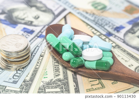 Glue, capsules, capsules, Yomikinwa coins, pills, health insurance, health insurance concept 90113430