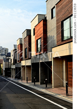 Scenery of a quiet luxury residential area around Shoto, Shibuya, Tokyo 90113659
