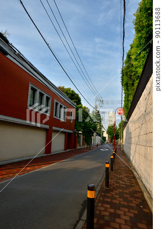 東京澀谷翔都附近一個安靜的豪華住宅區的風景 90113688