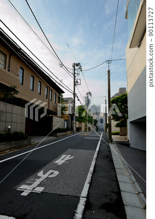 東京澀谷翔都附近一個安靜的豪華住宅區的風景 90113727