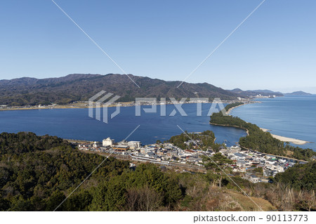 陽光明媚的天橋立和京都丹後鐵道天橋立站 90113773