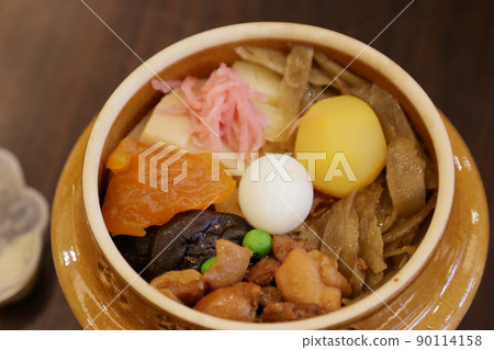 Karuizawa's famous Toge no Kamamei 90114158