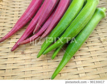 Okra and red okra 90130817