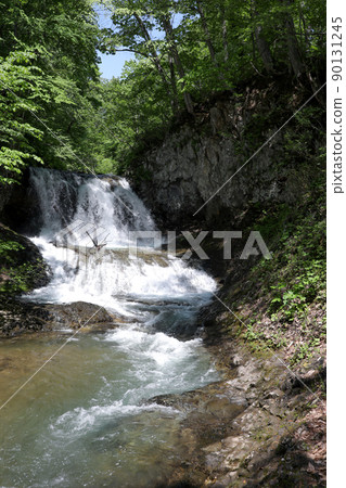 Waterfalls, clear streams, nature, greenery, water, streams, outdoors, greenery, mountain streams, valleys, rivers, negative ions, forests, rivers, splashes Waterfalls, clear streams, nature, greenery, water, streams, outdoors, greenery, mountain streams, valleys, rivers, negative ions, forests, rivers, splashes 90131245