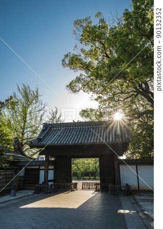 《Aichi Prefecture》 Nagoya City Tokugawaen Kuromon 90132352