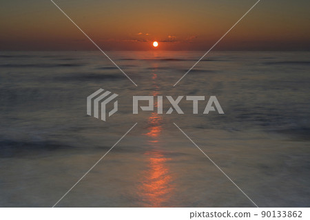 大津海岸的黎明 大津海岸的黎明 90133862