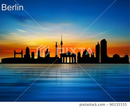 The silhouette of Berlin city on the sunset 90135535