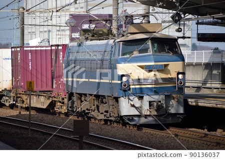 EF66 type electric locomotive Niiza station EF66 type electric locomotive Niiza station 90136037