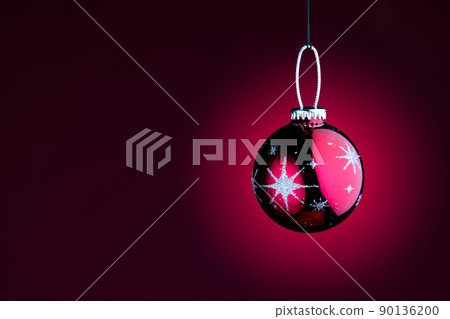 purple Christmas ball 90136200
