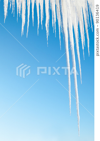 icicles on blue 90136419