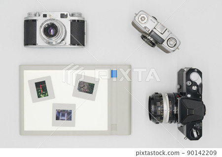 Lightbox to check old camera and slide film 90142209