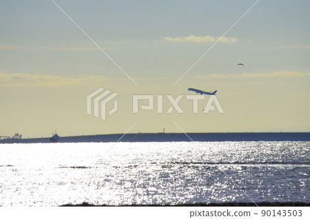 Passenger plane taking off from Jonanjima Seaside Park Passenger plane taking off from Jonanjima Seaside Park 90143503