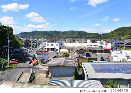 2021 年。從兒島站到岡山站的瀨戶大橋線風景 90144829