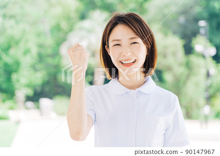 微笑的護士 90147967